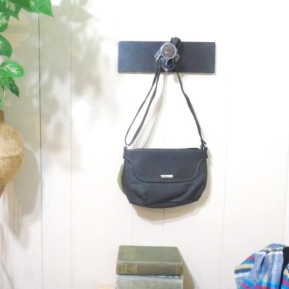 Koltov Crossbody - Picture 1 of 5